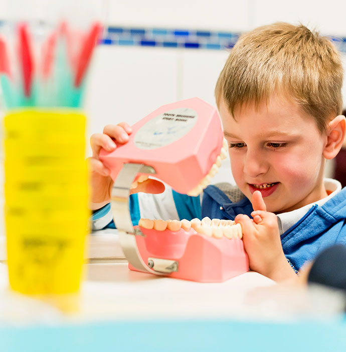 Zahnarzt für Kinder und Jugendliche in Marbach
